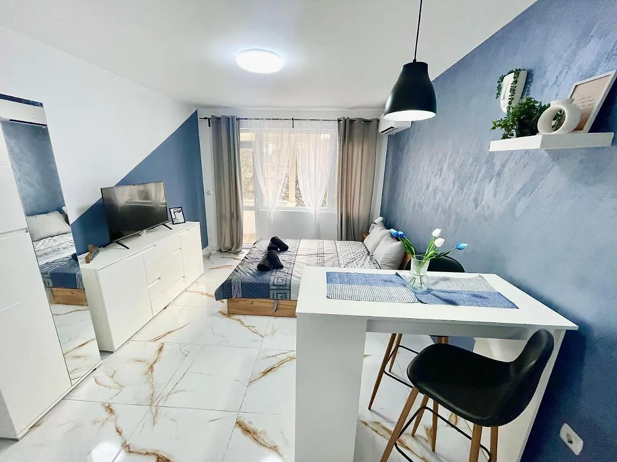 Blueroom-Самостоятелна Стая Private Room Varna Bulgaria
